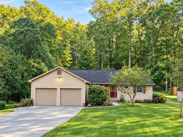 35 Cedarwood Drive, Queensbury, NY 12804