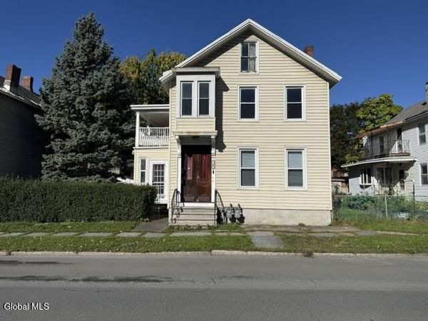 749 5th Avenue, Troy, NY 12182