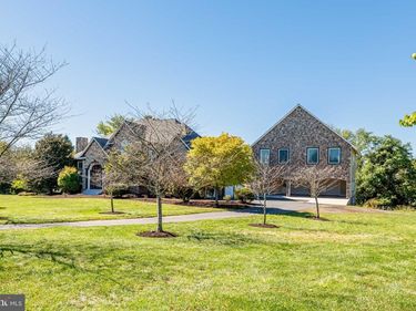 16503 LONEOAK PLACE , HAMILTON, VA 20158