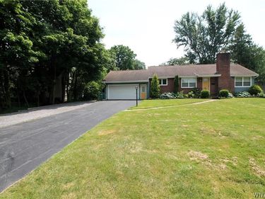 8709 Nottingham , Buffalo, NY 14221