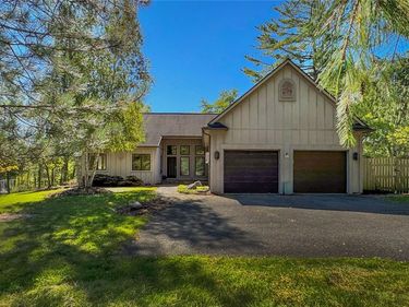 325 Pond Road, Honeoye Falls, NY 14472