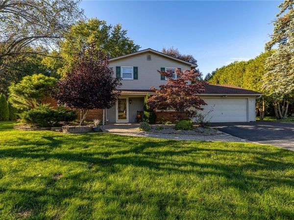 672 Gasberry Lane, Webster, NY 14580