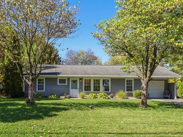 29 Wexford Road, Syracuse, NY 13214
