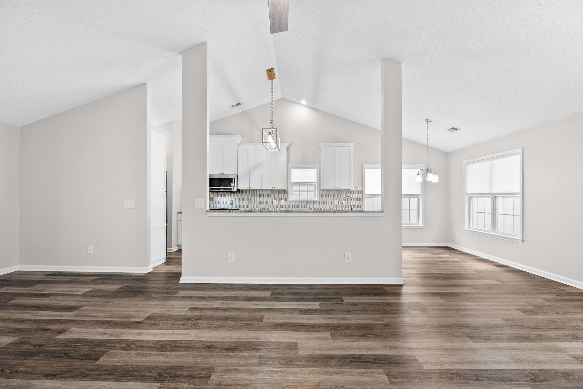 113 Southborough Ln. Photo 12