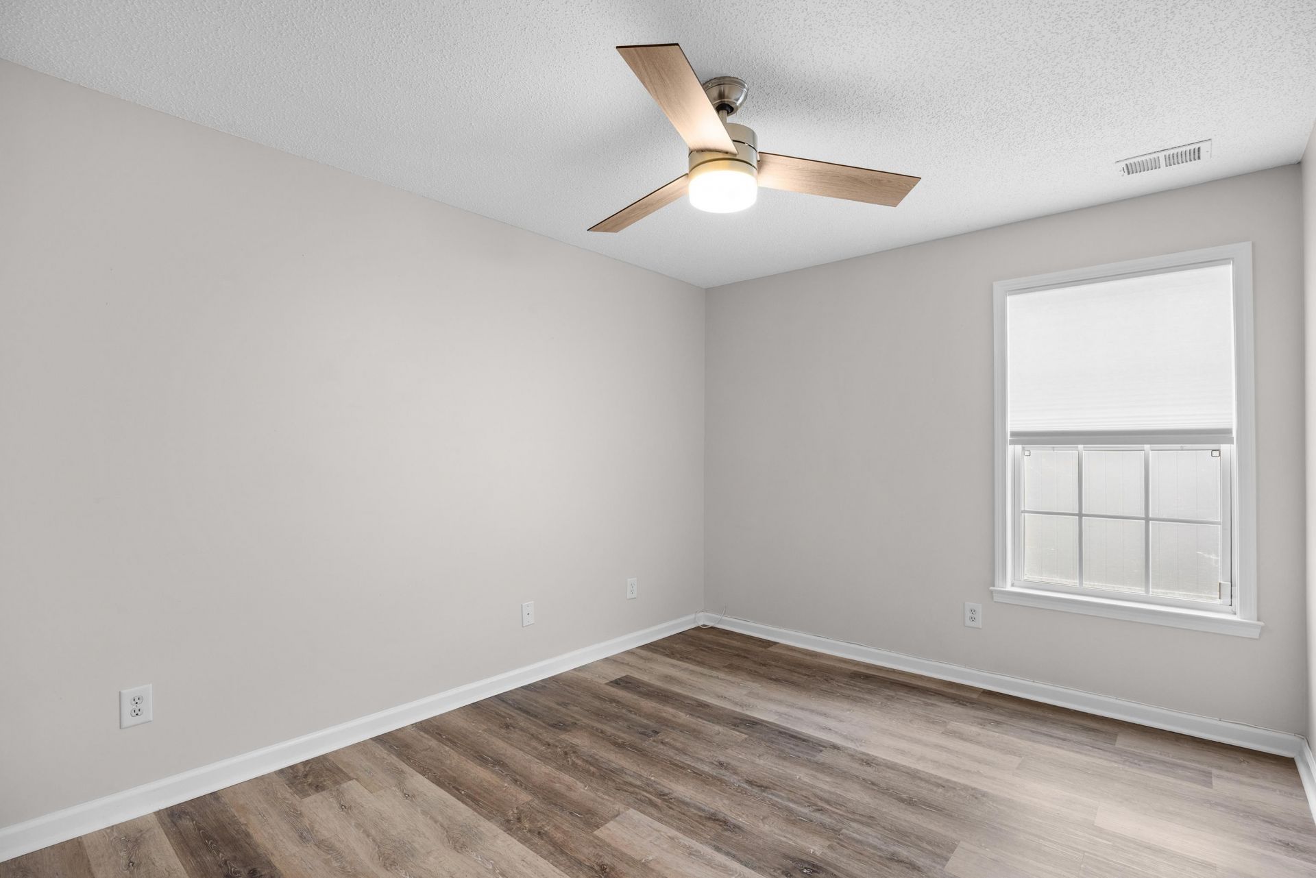 113 Southborough Ln. Photo 27