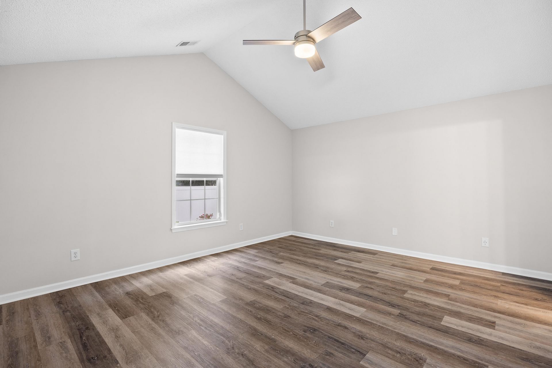 113 Southborough Ln. Photo 31