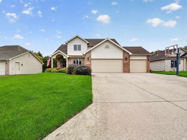 11034 Cedar Trail, Fort Wayne, IN 46845