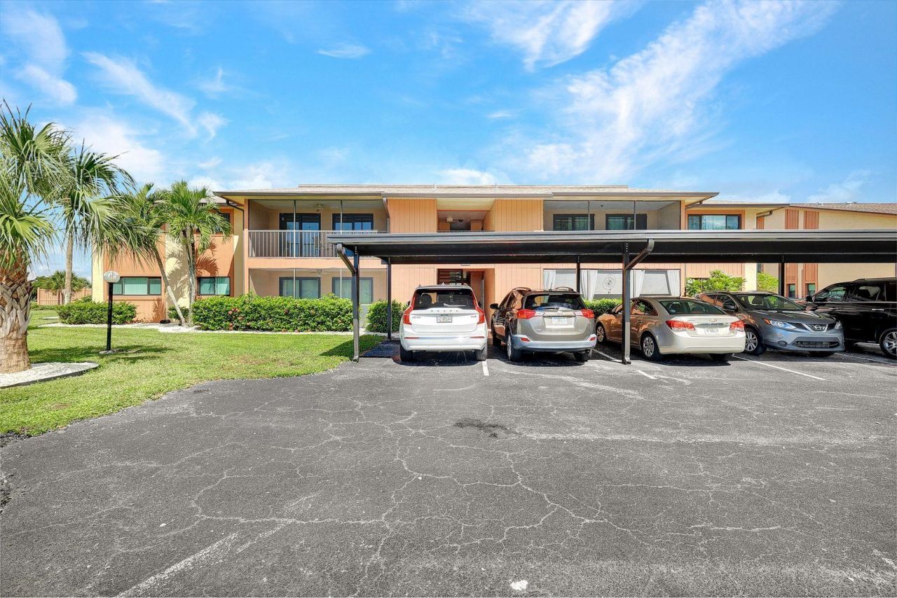17421 Birchwood Ln, Unit 4, Fort Myers, FL 33908 Photo