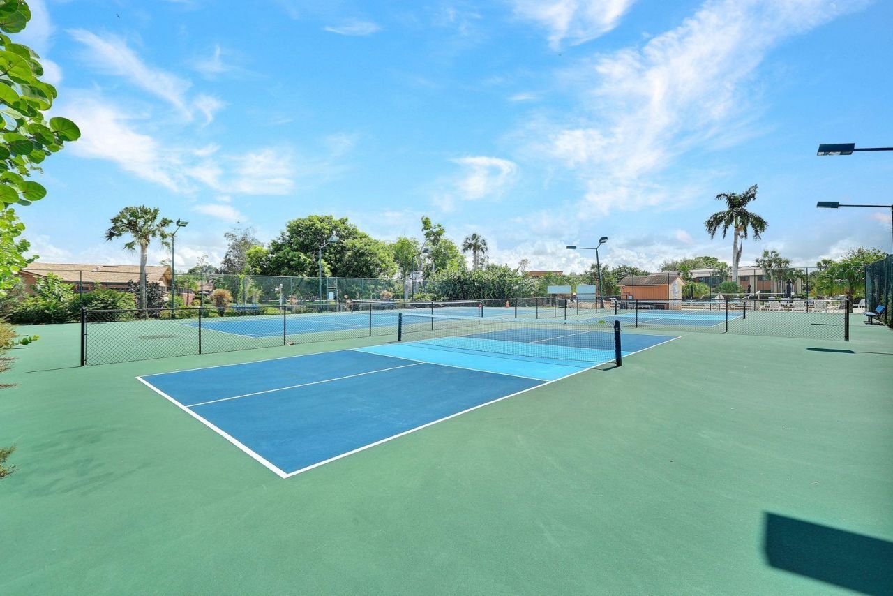17421 Birchwood Ln, Unit 4, Fort Myers, FL 33908 Photo
