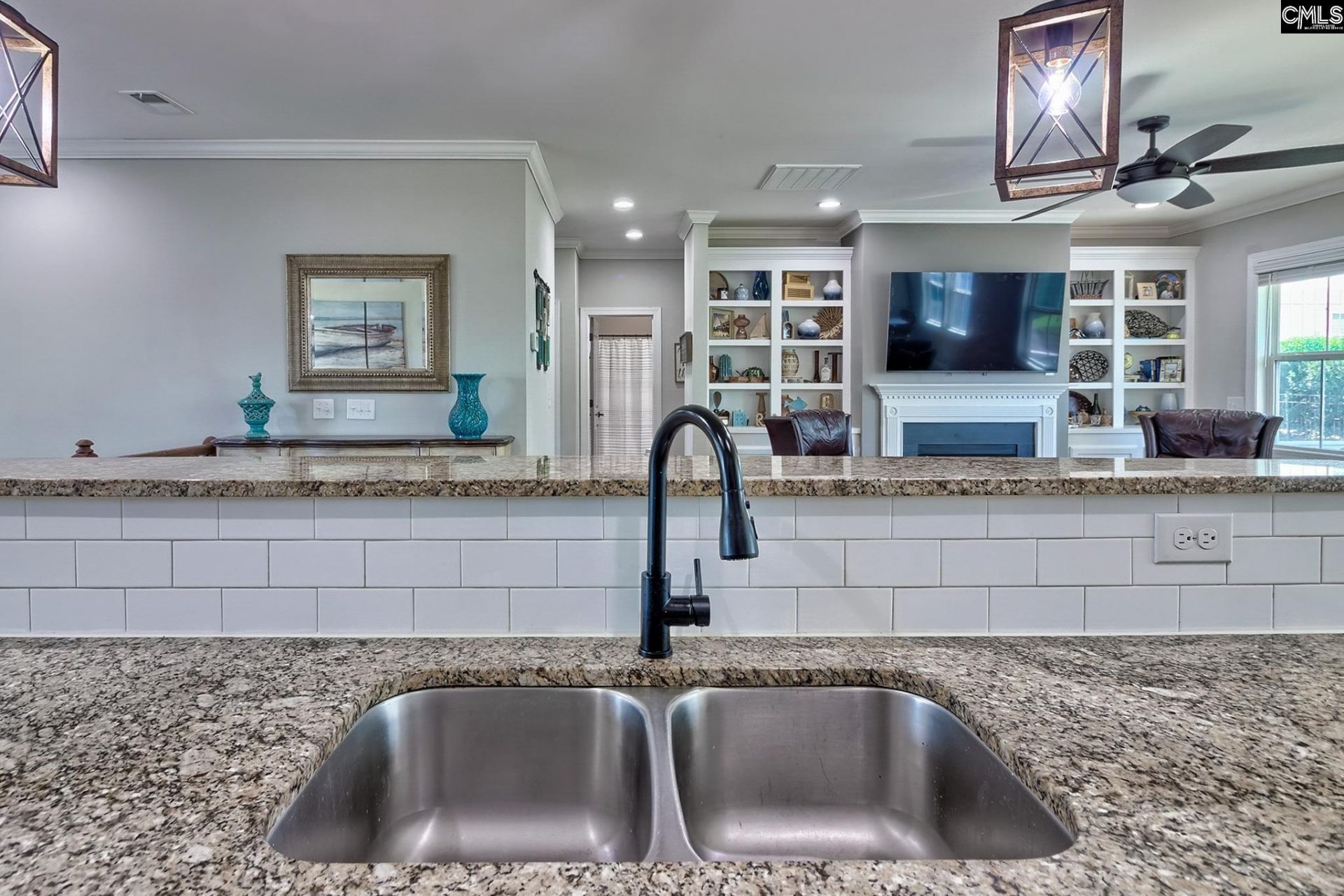 350 Cabana Way Photo 9