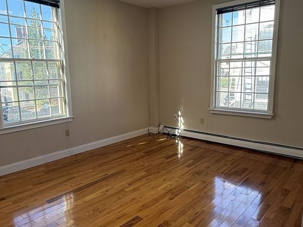 52 Washington, Unit 7, Marblehead, MA 01945