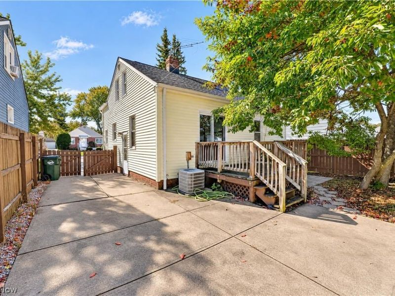 5902 Morningside Drive, Parma, OH 44129 Photo 27