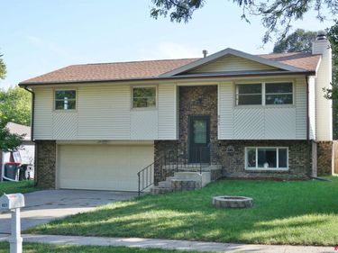 821 W S Street, Lincoln, NE 68528
