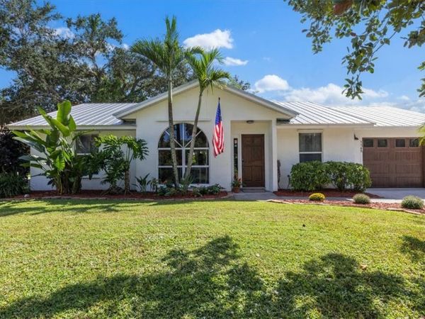 1165 17th Lane SW, Vero Beach, FL 32962