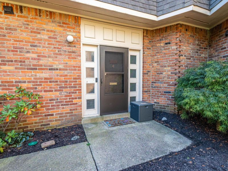 1495 Lafayette Drive, Unit 1495, Columbus, OH 43220 Photo 2
