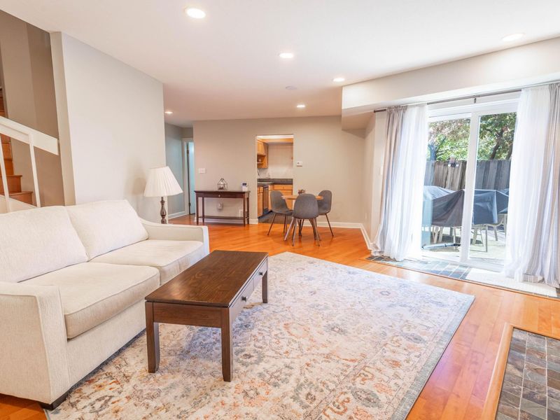 1495 Lafayette Drive, Unit 1495, Columbus, OH 43220 Photo 5