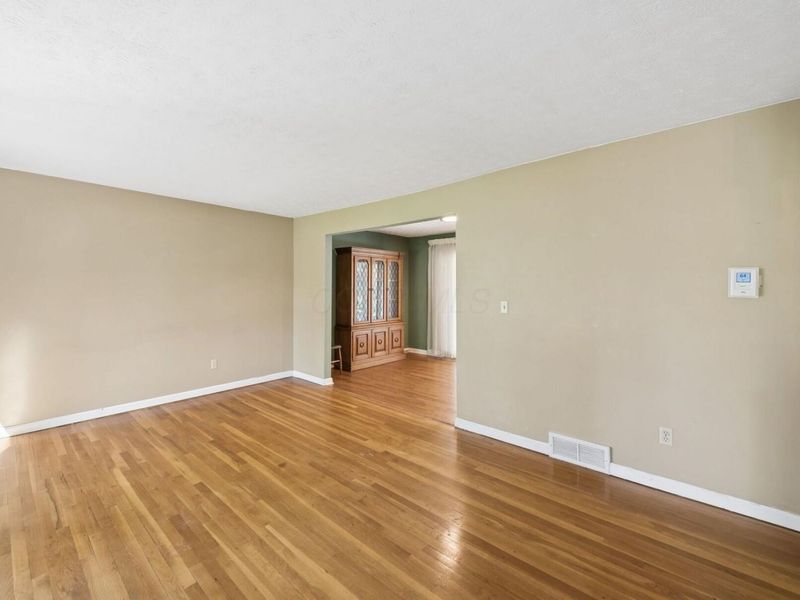 6522 McVey Boulevard, Columbus, OH 43235 Photo 9