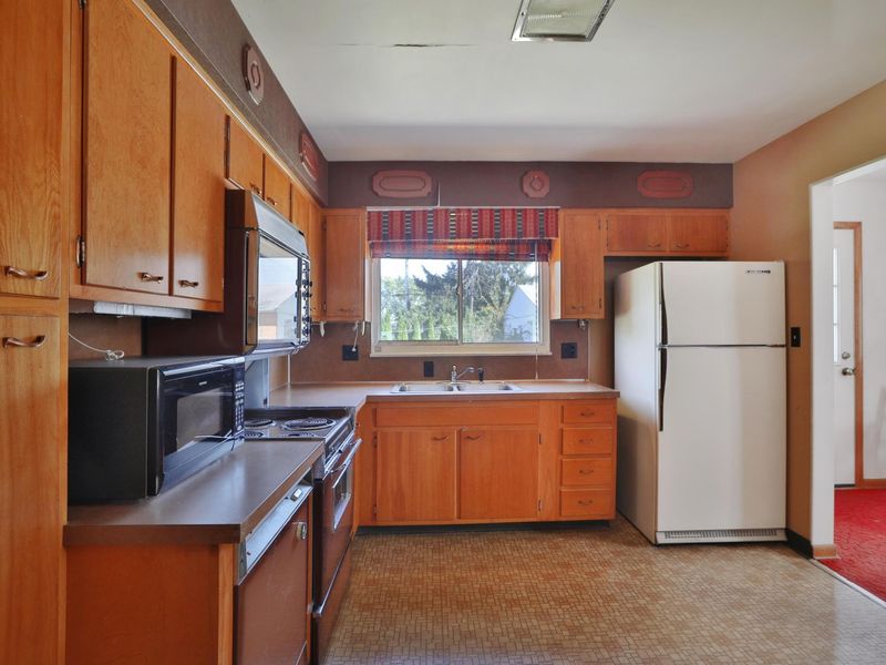 1108 Marland Drive N, Columbus, OH 43224 Photo 14
