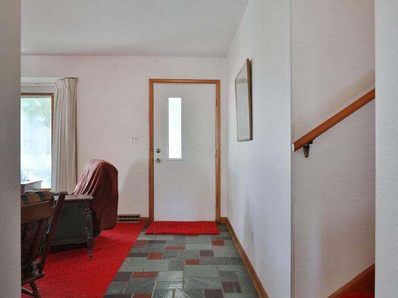 1108 Marland Drive N, Columbus, OH 43224 Photo 5