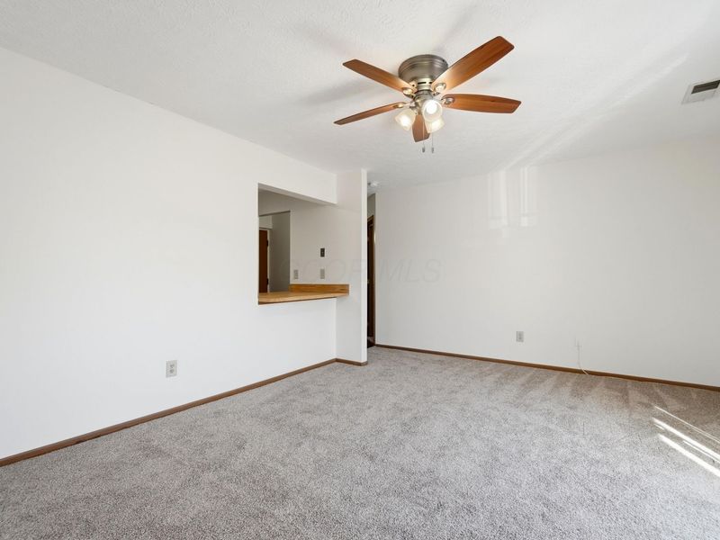 3967 Karl Road, Unit 321, Columbus, OH 43224 Photo 11