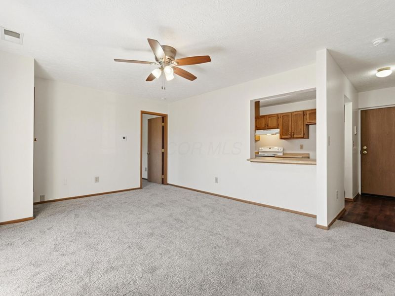 3967 Karl Road, Unit 321, Columbus, OH 43224 Photo 12