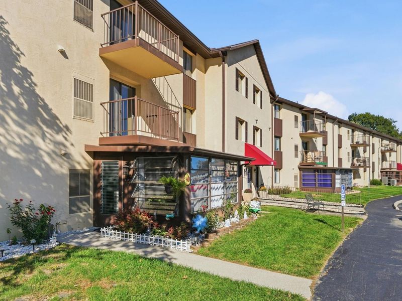3967 Karl Road, Unit 321, Columbus, OH 43224 Photo 6