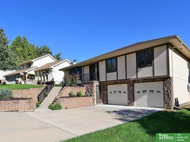 15524 Leavenworth Street, Omaha, NE 68154
