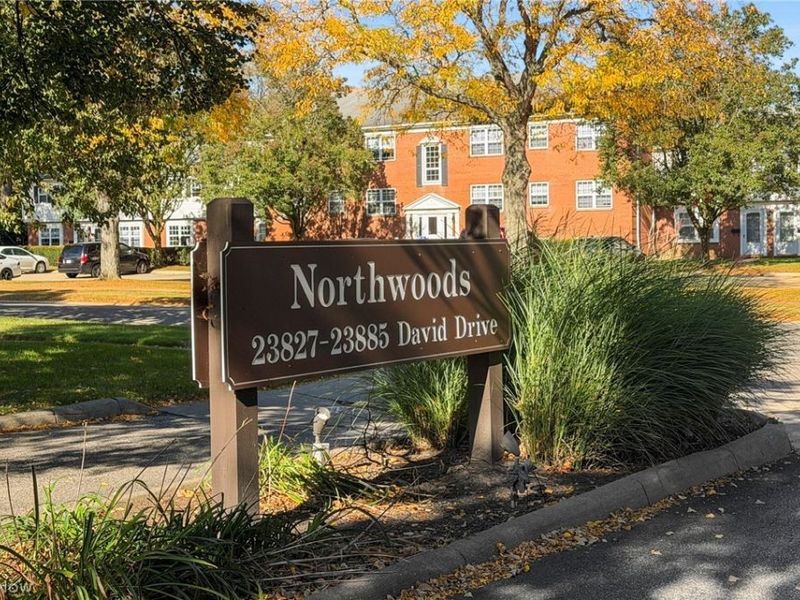 23831 David Drive, Unit 108, North Olmsted, OH 44070 Photo 2