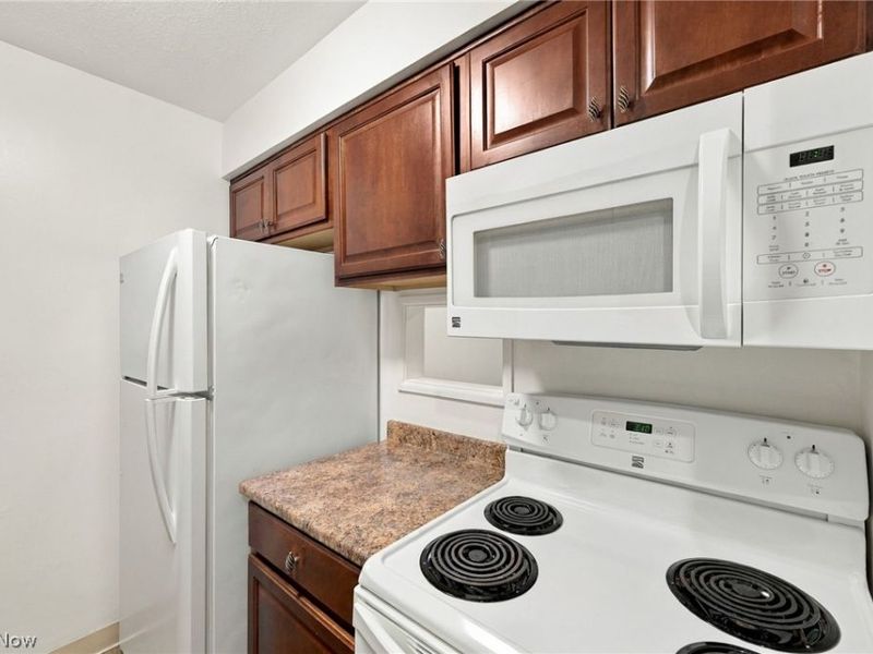 23831 David Drive, Unit 108, North Olmsted, OH 44070 Photo 8