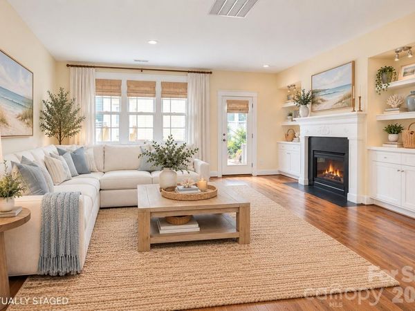1023 White Point Drive , Huntersville, NC 28078