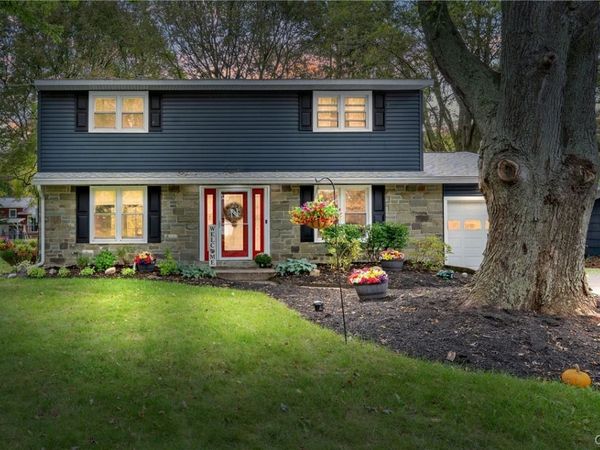 130 Forrest , Camillus, NY 13031