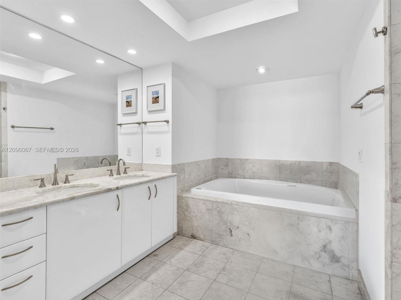 1331 Brickell Bay Dr , Unit 901, Miami, FL 33131 Photo