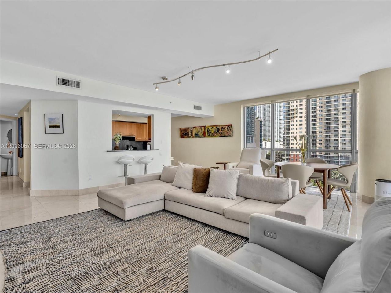 1331 Brickell Bay Dr , Unit 901, Miami, FL 33131 Photo