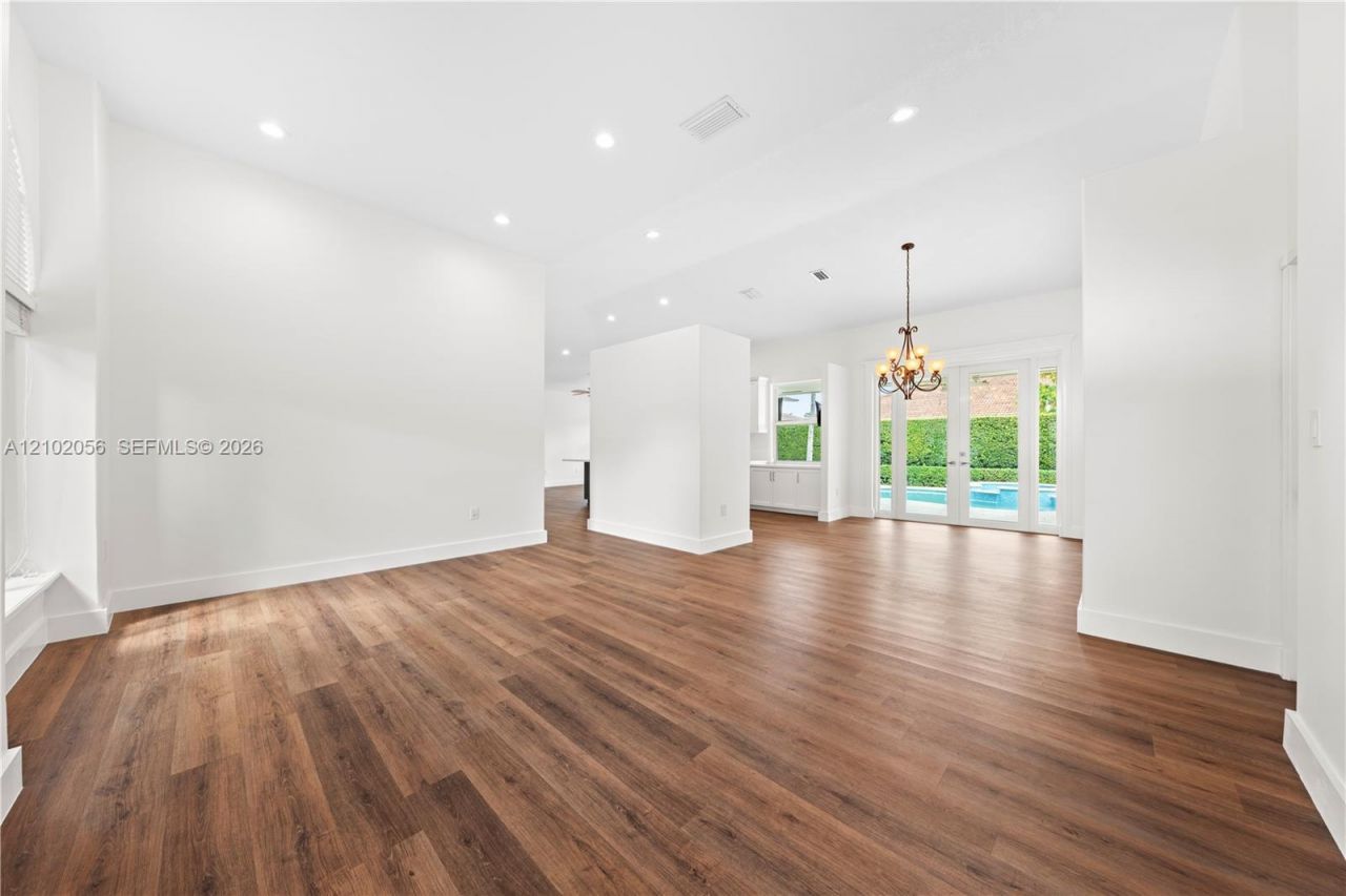 14341 SW 22nd St , Miami, FL 33175 Photo