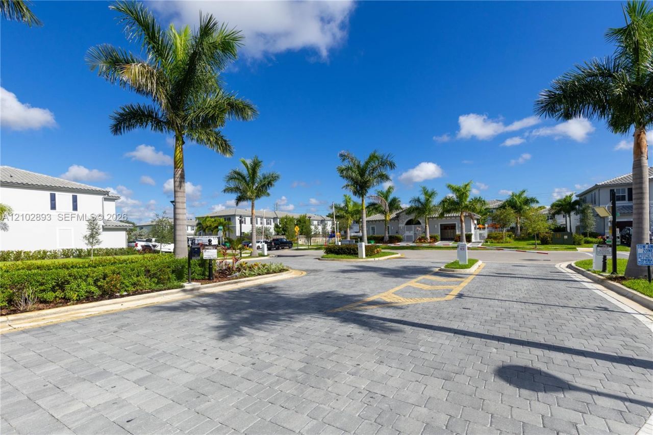 11924 NW 47th Mnr, Coral Springs, FL 33076 Photo