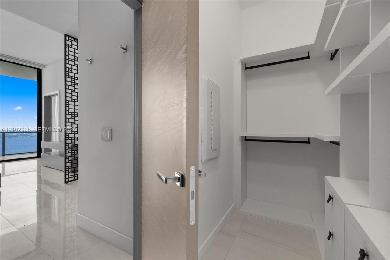 480 NE 31st St , Unit PH5002, Miami, FL 33137 Photo