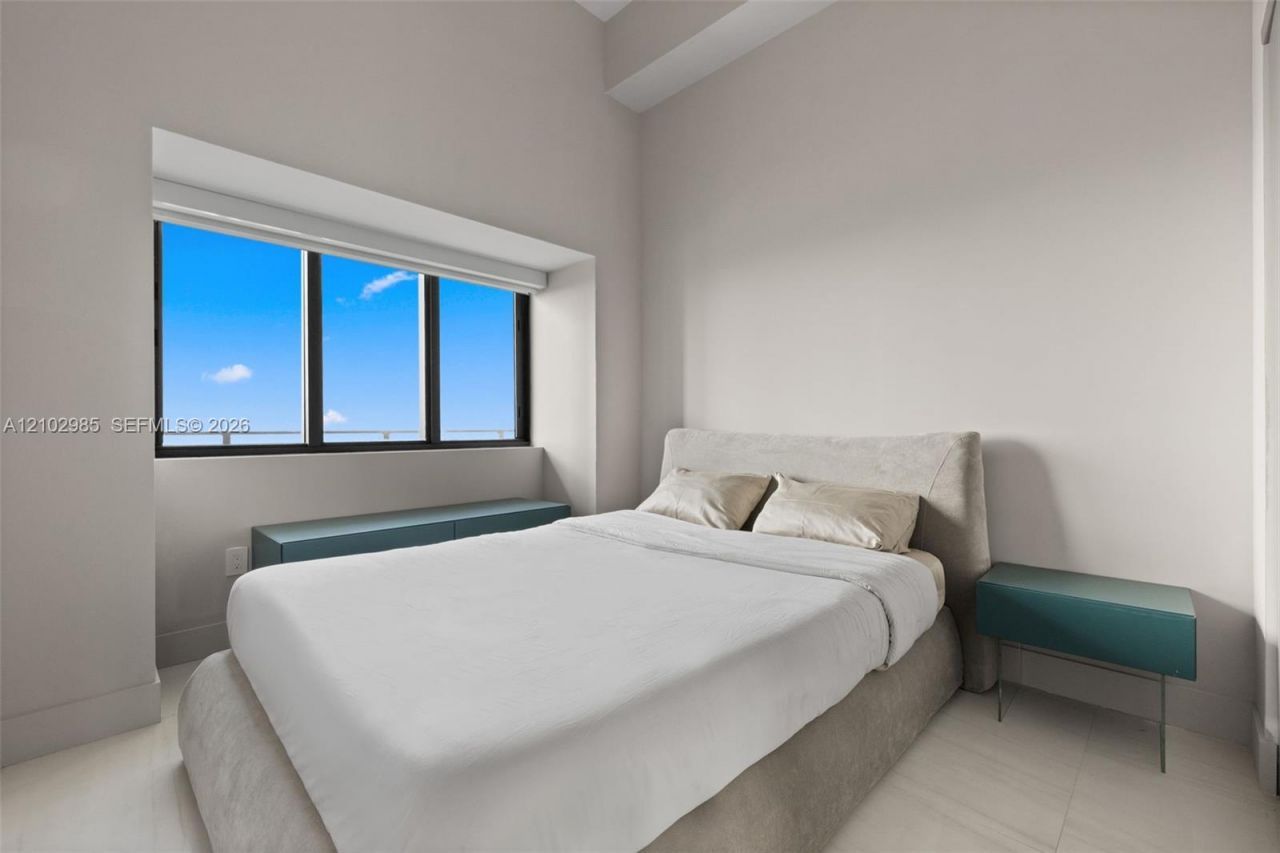 480 NE 31st St , Unit PH5002, Miami, FL 33137 Photo