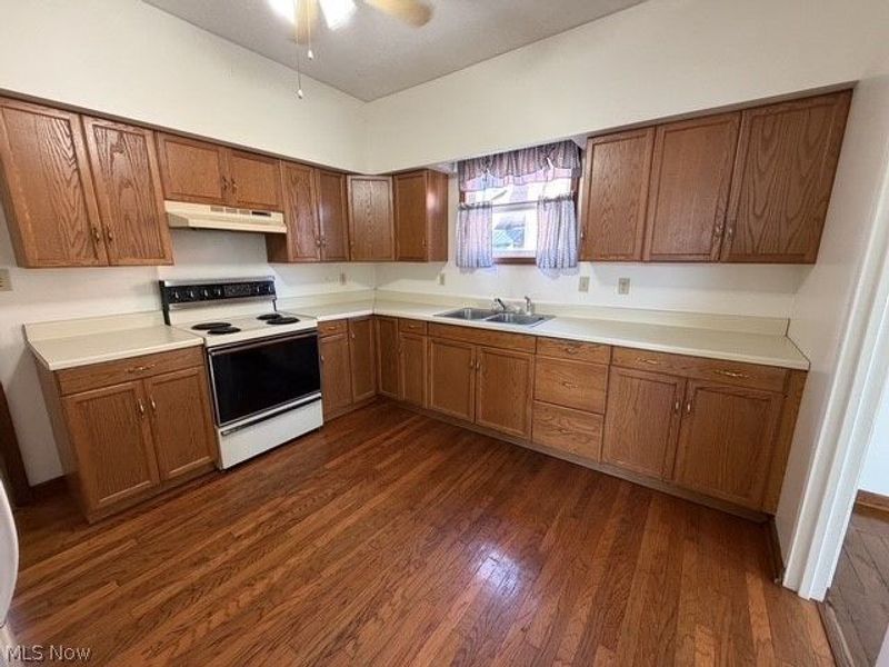 251 Spruce Street, Columbiana, OH 44408 Photo 13