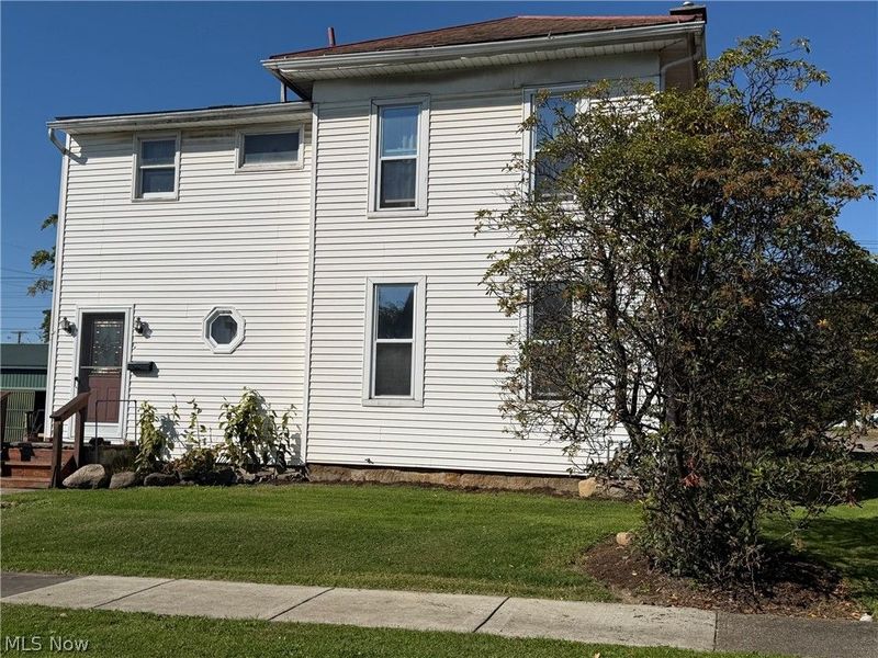 251 Spruce Street, Columbiana, OH 44408 Photo 3