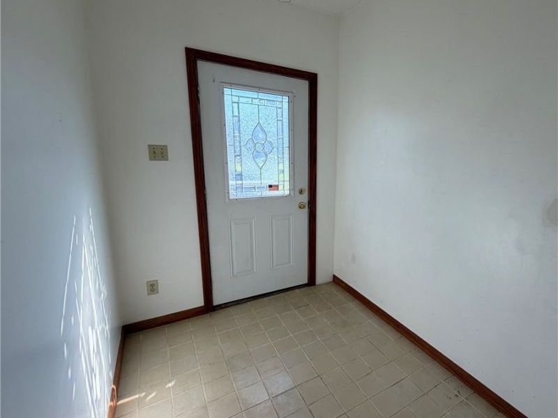 251 Spruce Street, Columbiana, OH 44408 Photo 5