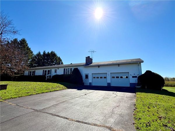9556 Coombs Road , Holland Patent, NY 13354