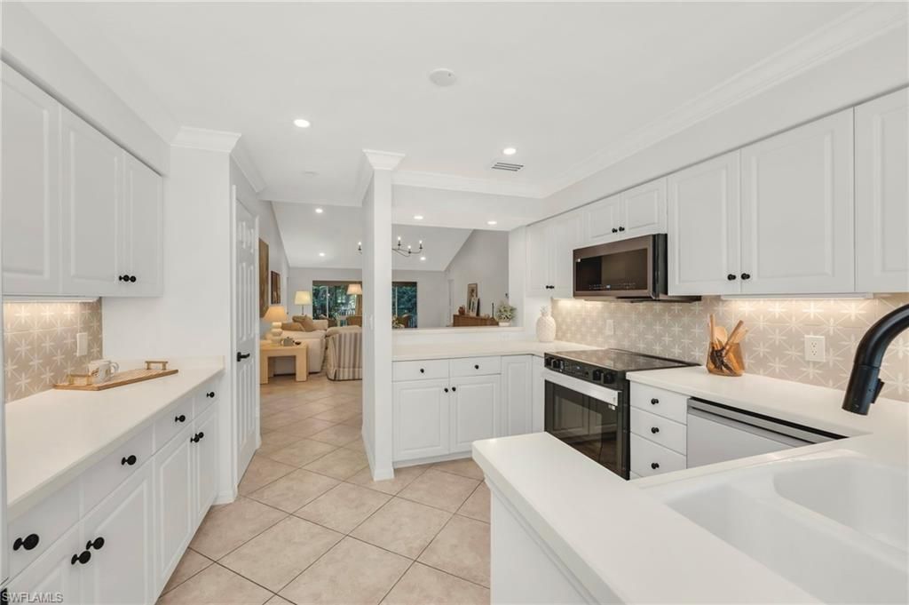 205 Via Perignon , Unit 2-3, Naples, FL 34119 Photo