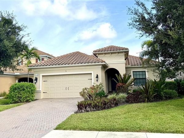 3549 Canopy CIR, NAPLES, FL 34120