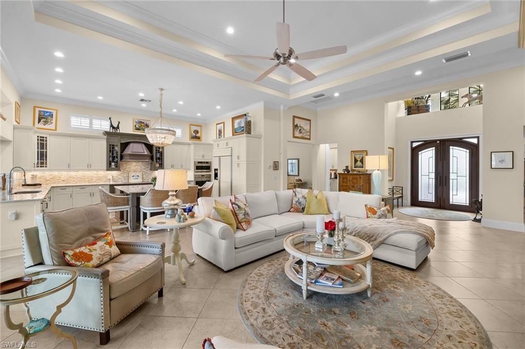 12388 Wisteria Dr, Naples, FL 34120 Photo