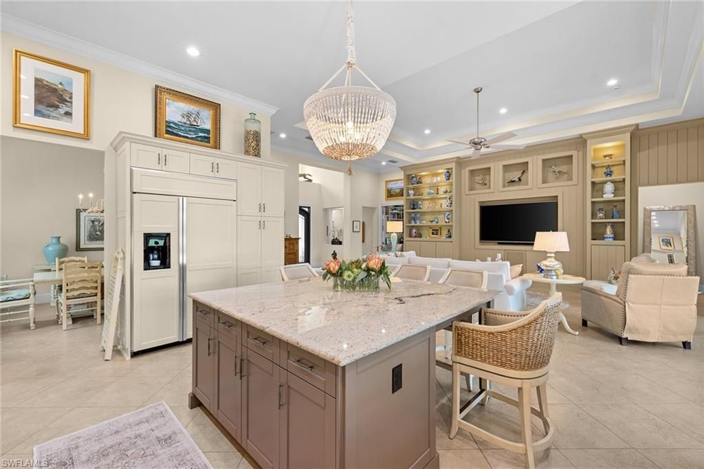 12388 Wisteria Dr, Naples, FL 34120 Photo