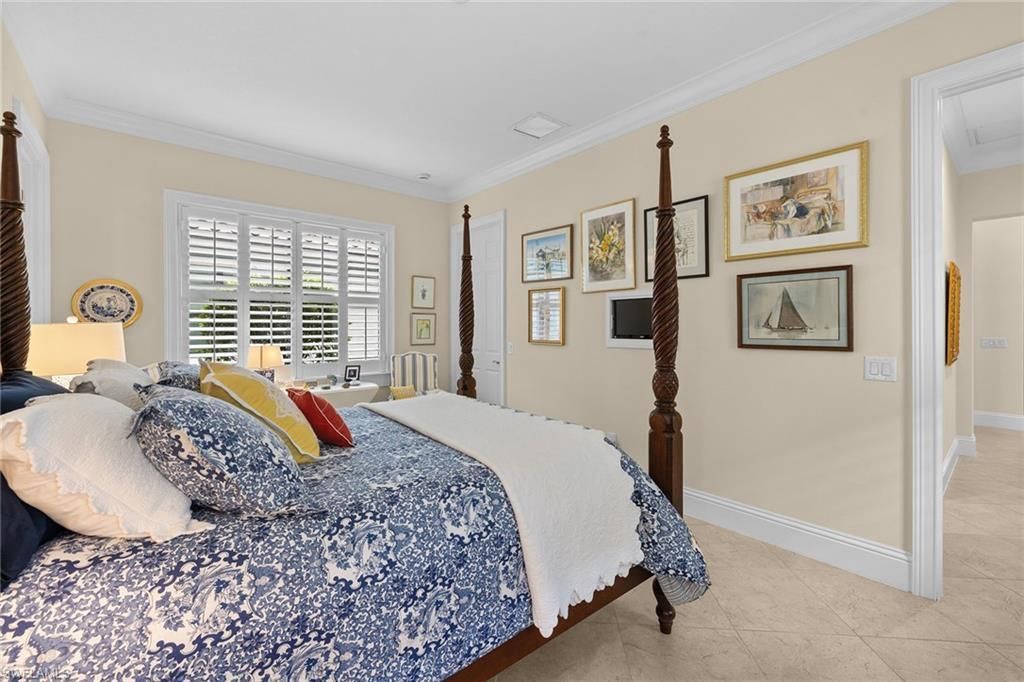 12388 Wisteria Dr, Naples, FL 34120 Photo