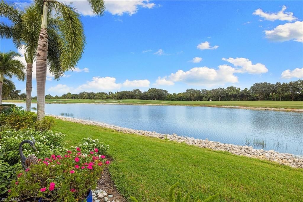 12388 Wisteria Dr, Naples, FL 34120 Photo