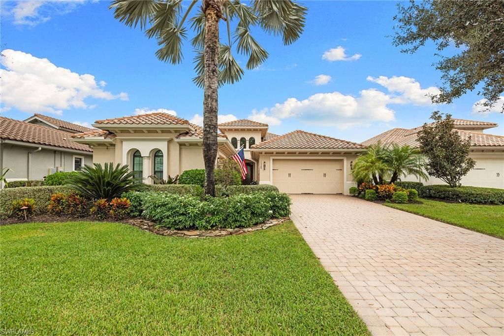 12388 Wisteria Dr, Naples, FL 34120 Photo
