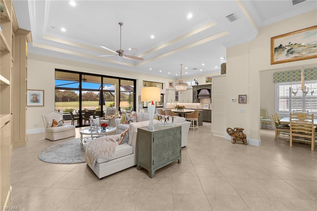 12388 Wisteria Dr, Naples, FL 34120 Photo