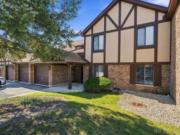1654 Dover Court , Unit A, Wheaton, IL 60189